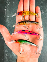 Load image into Gallery viewer, (4) Skinny Hard Rattling Crankbait Sinking Minnow Fishing Lures - BRAND NEW
